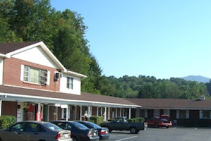 Apple Blossom Motel Photo Gallery