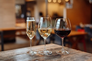 Buzz Bus Experience - Sip, View, Dine & Unwind - A curated Central Valley Journey