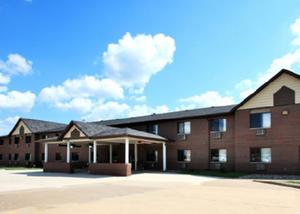 Econo Lodge Inn & Suites Dubuque Photo Gallery