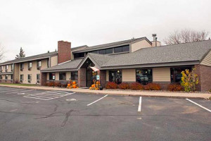 Boarders Inn & Suites Medford Photo Gallery