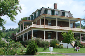 Reynolds Mansion Bed & Breakfast Inn Photo Gallery