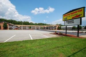 Motorsports Inn and Suites Photo Gallery