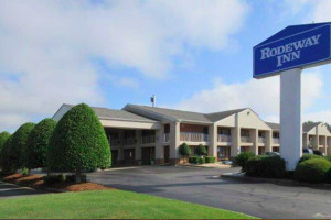Rodeway Inn Perry Photo Gallery