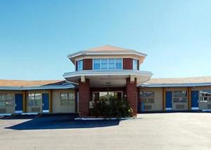 Econo Lodge Topeka Photo Gallery