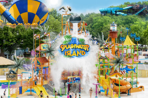 Hurricane Harbor Concord Vacation Package