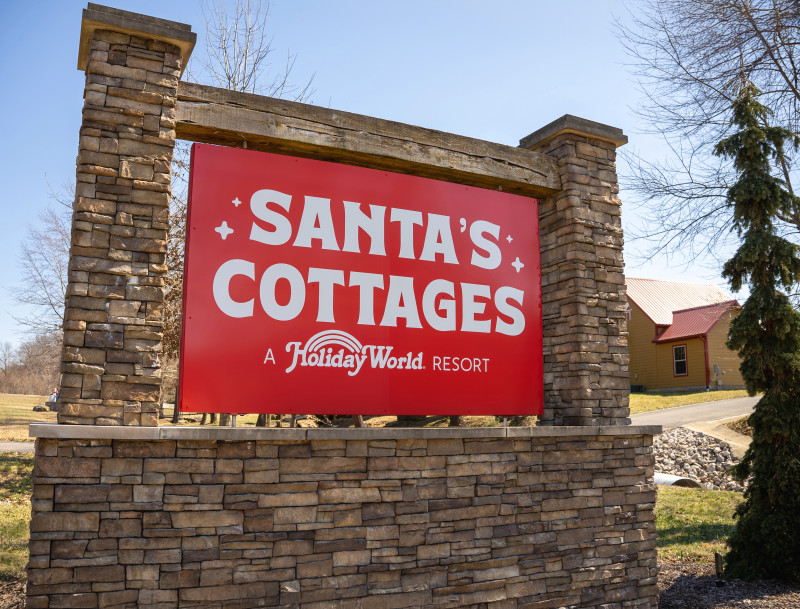 Santa's Cottages, A Holiday World Resort